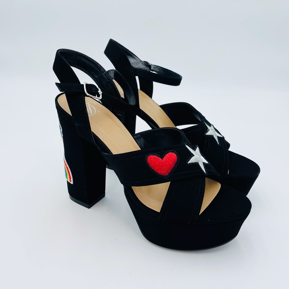 NEW BLACK MULTI STRAP HEART STAR RAINBOW PATCH SUEDE FELT PLATFORMS
